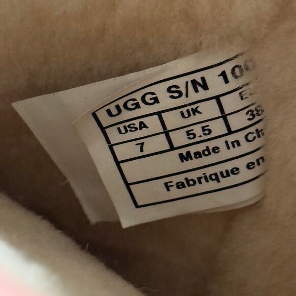 UGG Sequin hot pink classic short boots size US 7 womens 38 UK - Picture 6 of 7